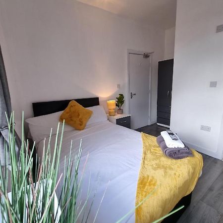 הוילה Stoke-on-Trent 23 Woodhouse מראה חיצוני תמונה